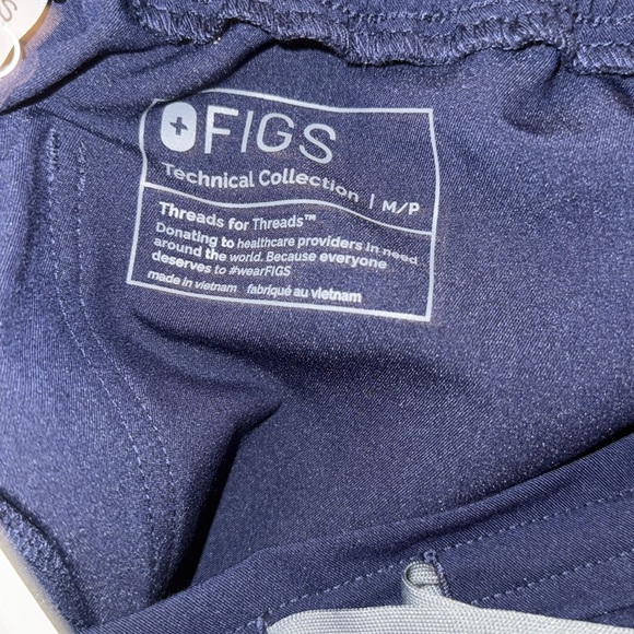 New with tags! Figs NAVY scrub pants. Size M petite 
“Yola skinny pants “ - Picture 3 of 7